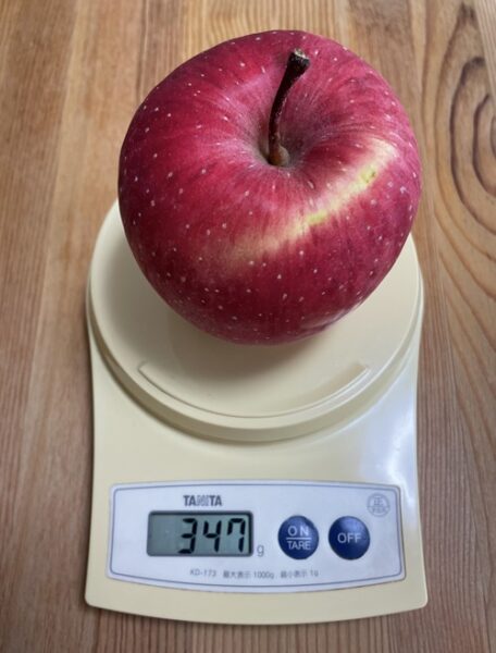 1個347gのりんご