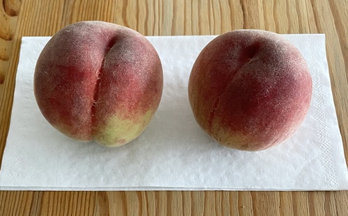 2玉の桃